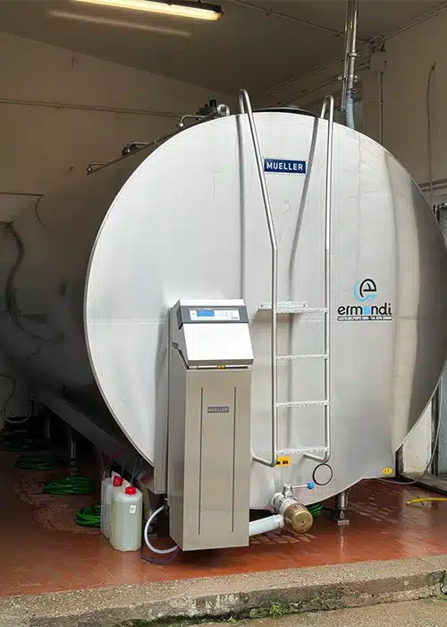 produzione-serbatoi-di-stoccaggio-e-raffreddamento-del-latte produzione-serbatoi-di-stoccaggio-e-raffreddamento-del-latte